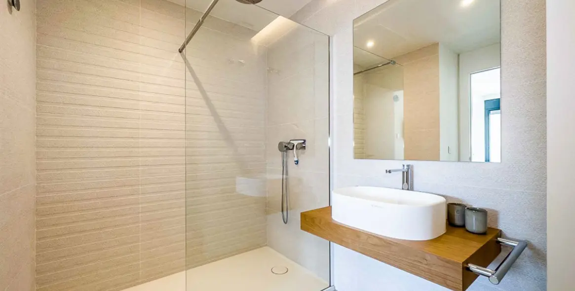 Sale of semi-detached house in Marbella 31