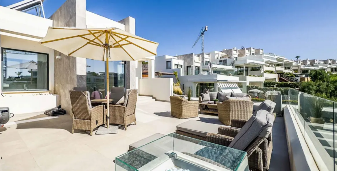 Sale of semi-detached house in Marbella 53