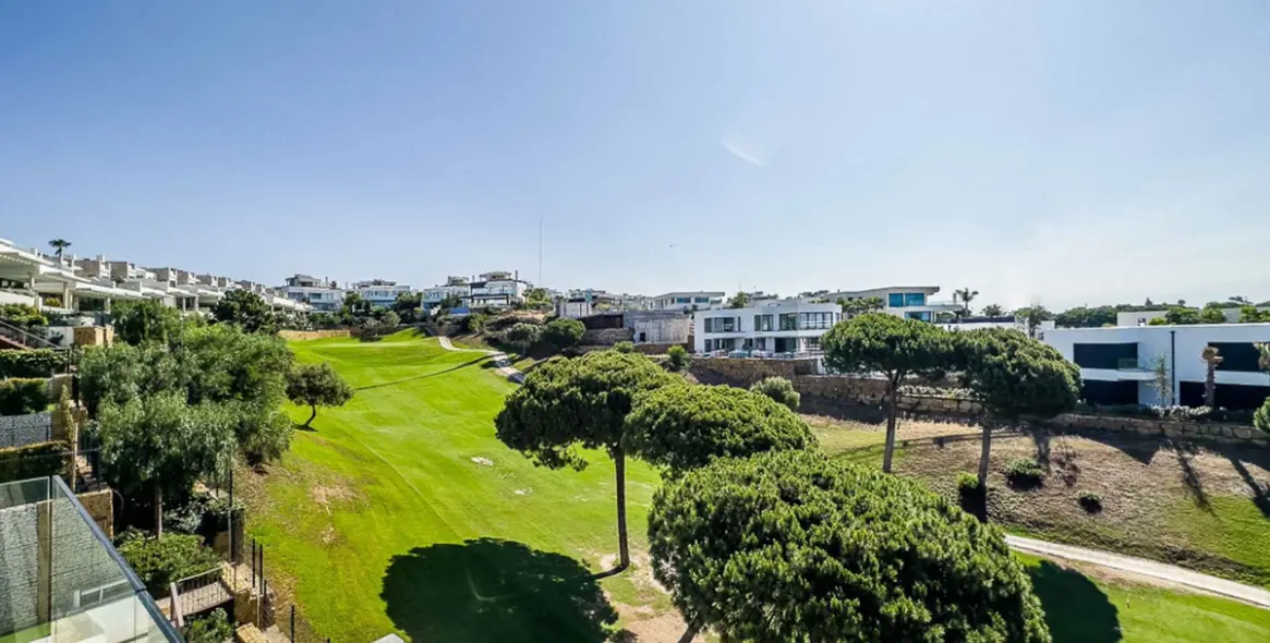 Sale of semi-detached house in Marbella 56