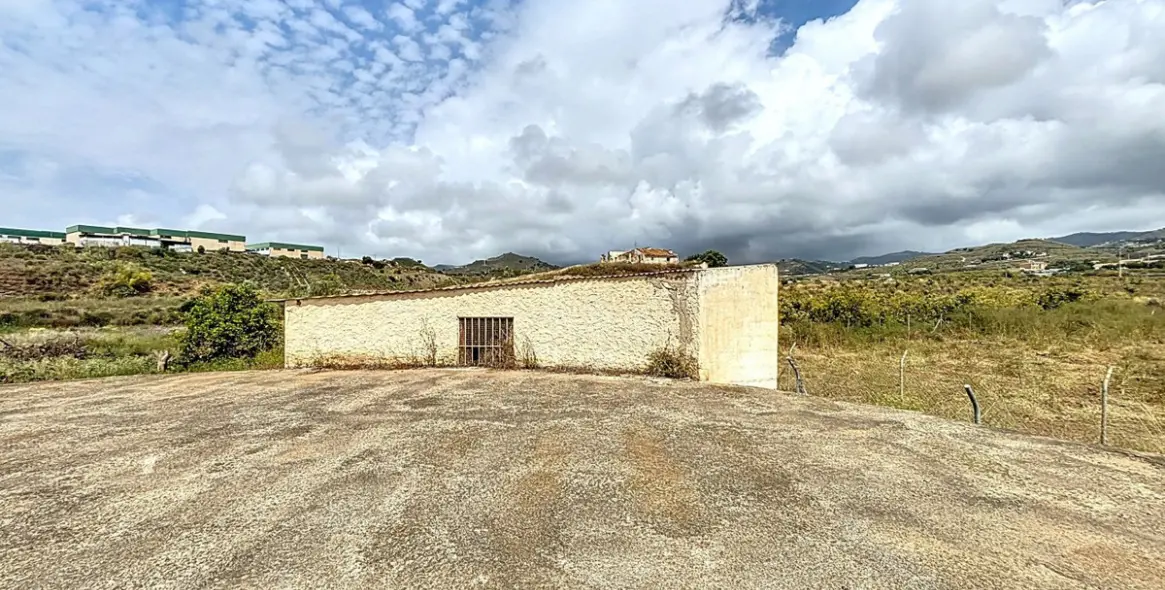 Sale of residential plot in Costa del Sol East 2