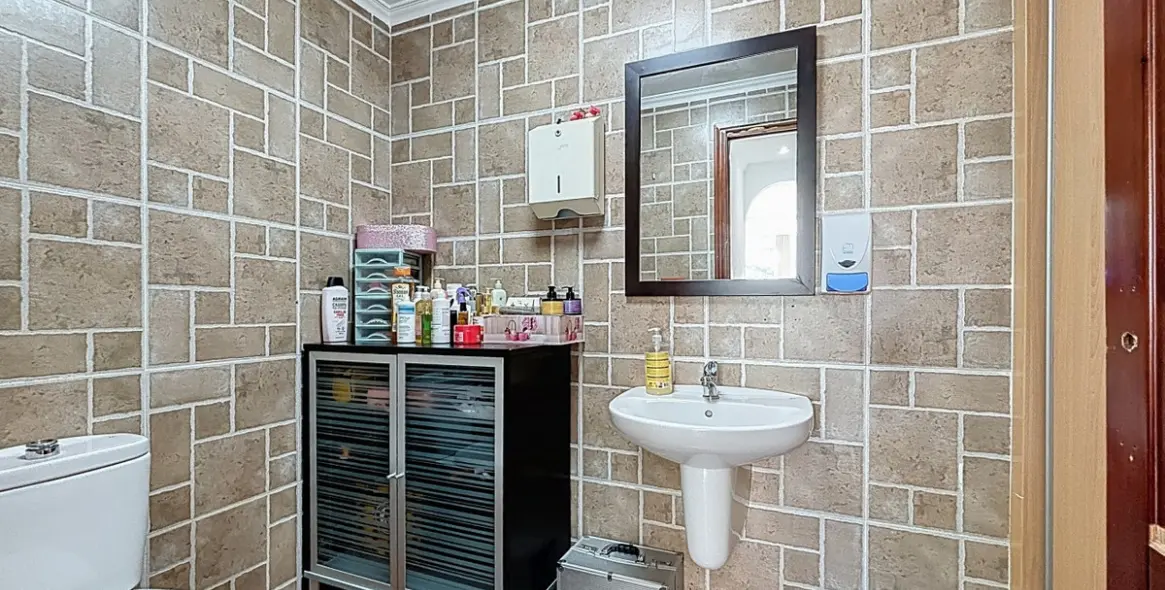 Venta de villa independiente en Almayate 24