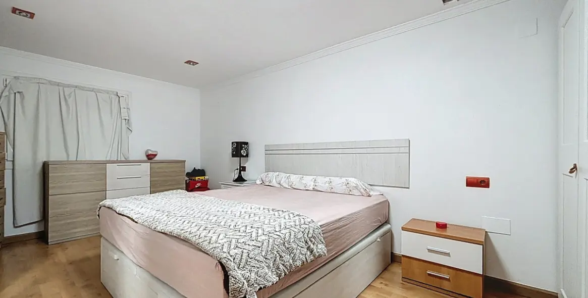Venta de villa independiente en Almayate 25