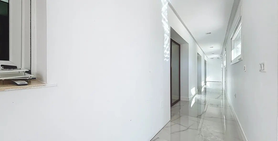Venta de villa independiente en Almayate 27