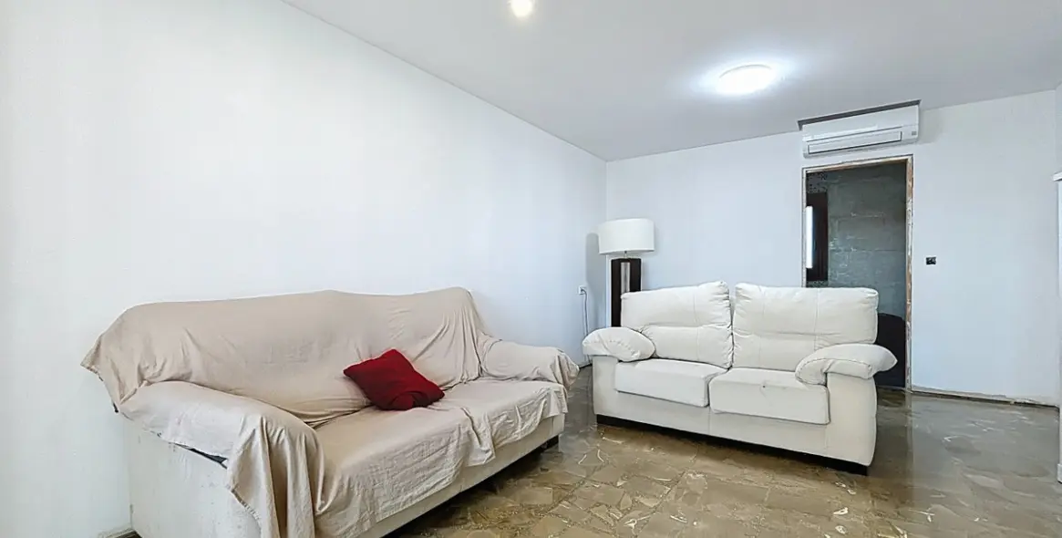 Venta de villa independiente en Almayate 33