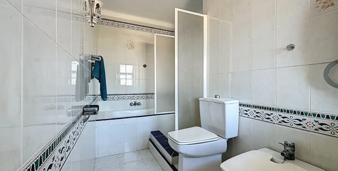 Venta de villa independiente en Almayate 47
