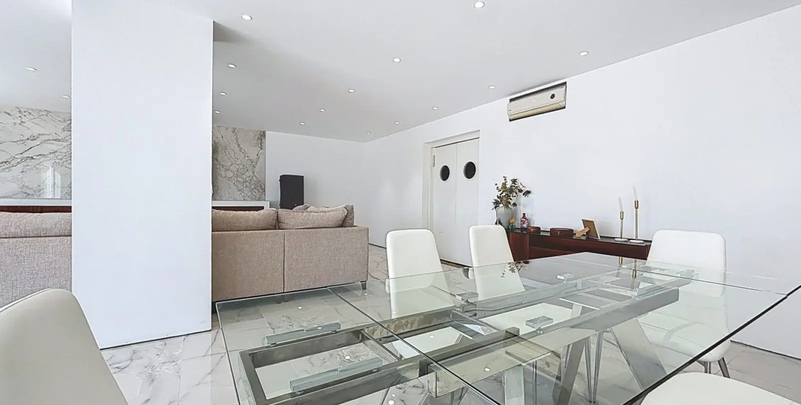 Sale of detached villa in Almayate 17