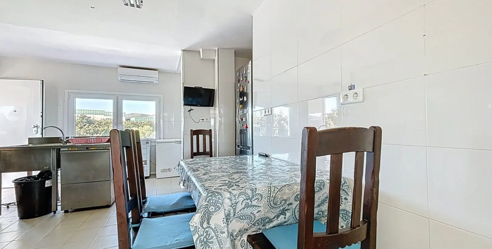 Sale of detached villa in Almayate 18