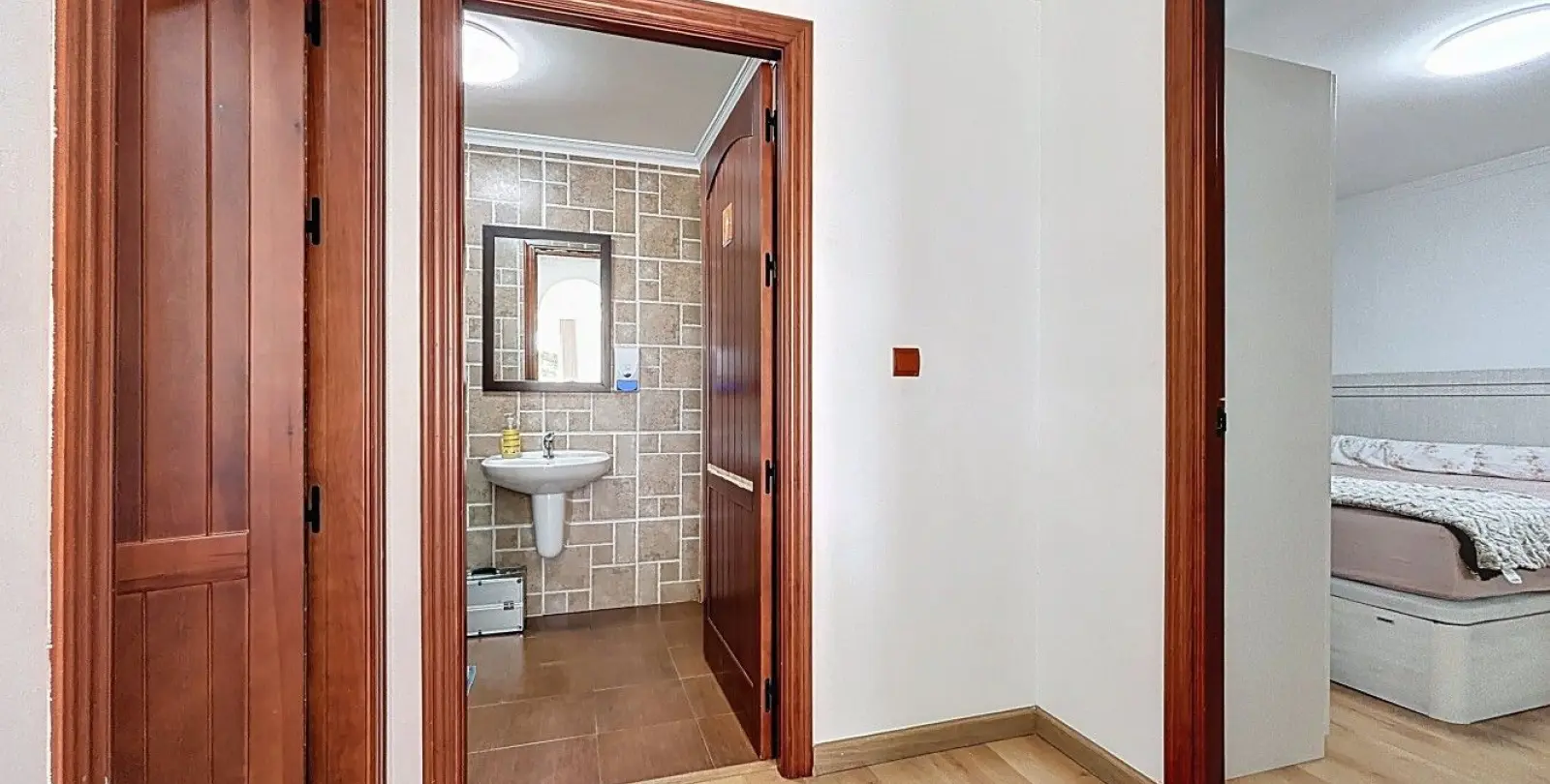 Sale of detached villa in Almayate 21
