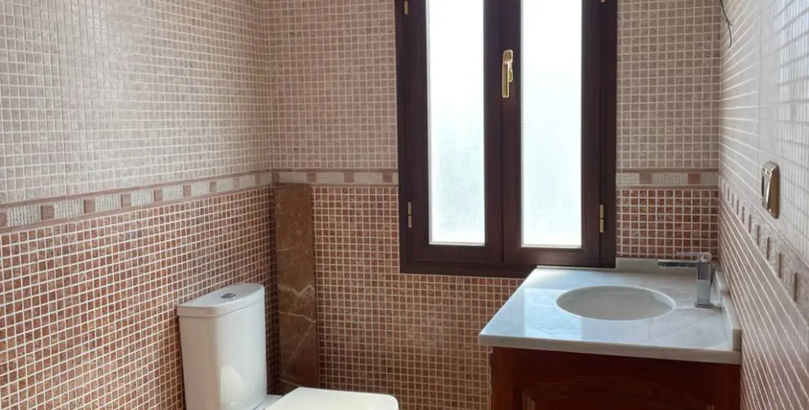Sale of detached villa in San Pedro de Alcántara 8