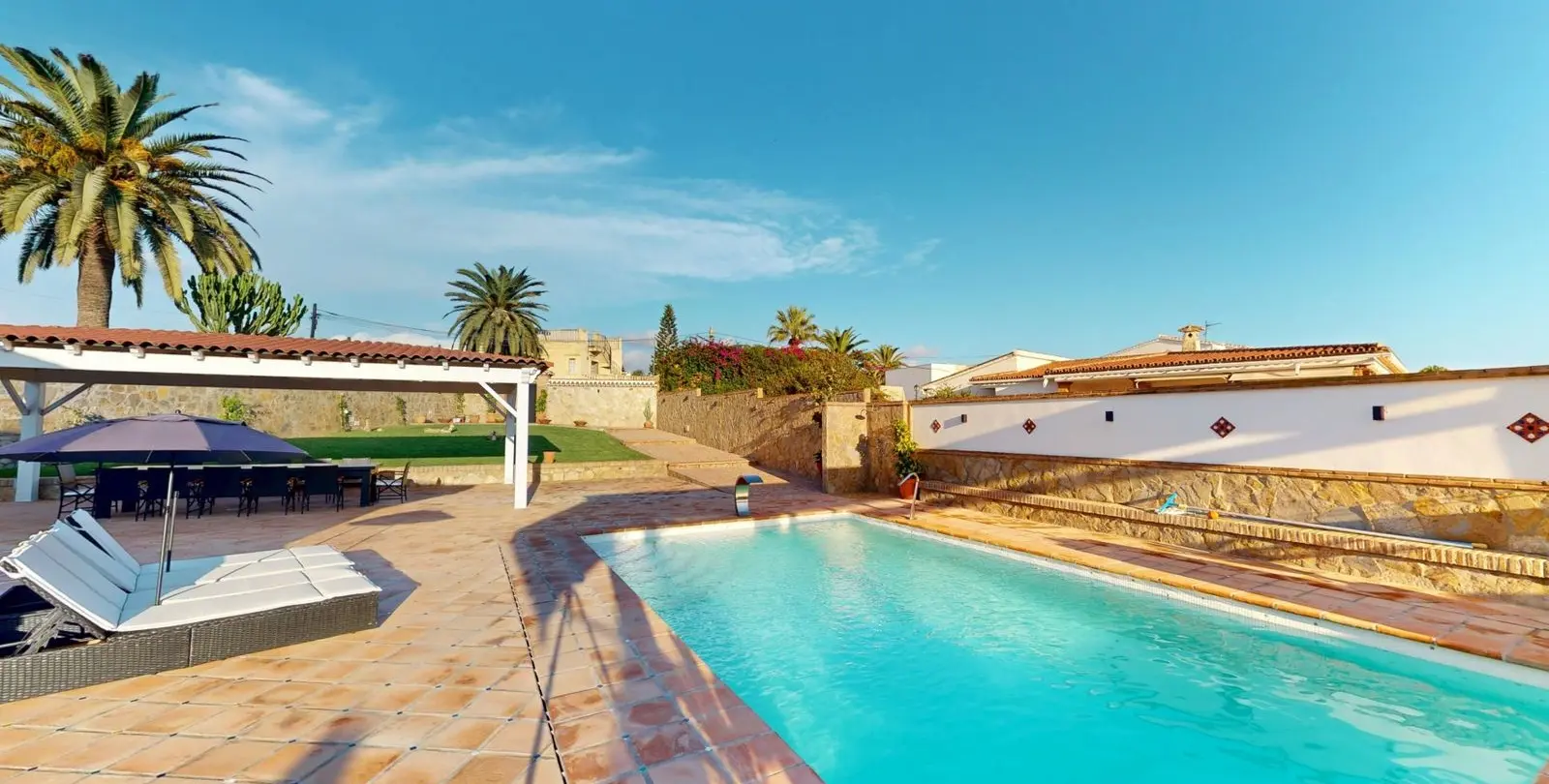 Venta de casa pareada en Caleta de Vélez 41