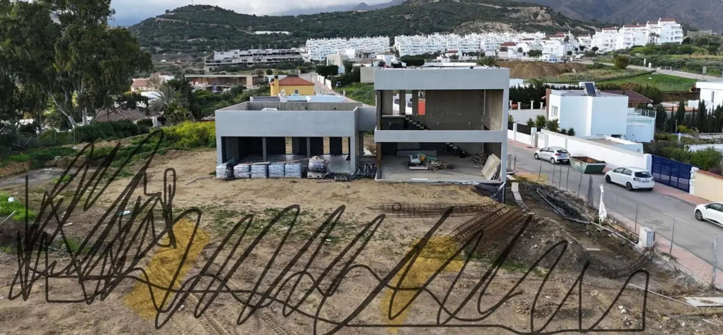 Sale of residential plot in Estepona 0