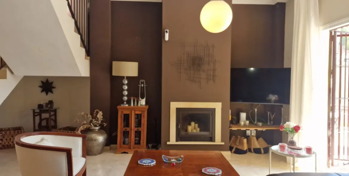 Sale of detached villa in Pinares de San Antón 4