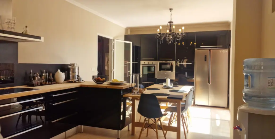 Sale of detached villa in Pinares de San Antón 7