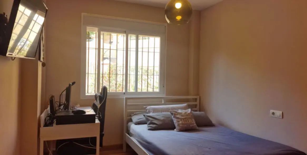 Sale of detached villa in Pinares de San Antón 8