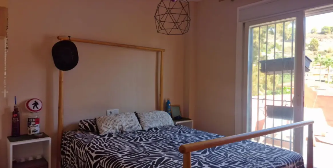 Sale of detached villa in Pinares de San Antón 10