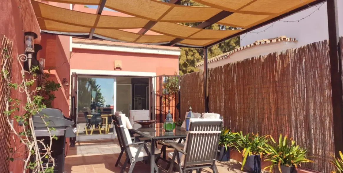 Sale of detached villa in Pinares de San Antón 20