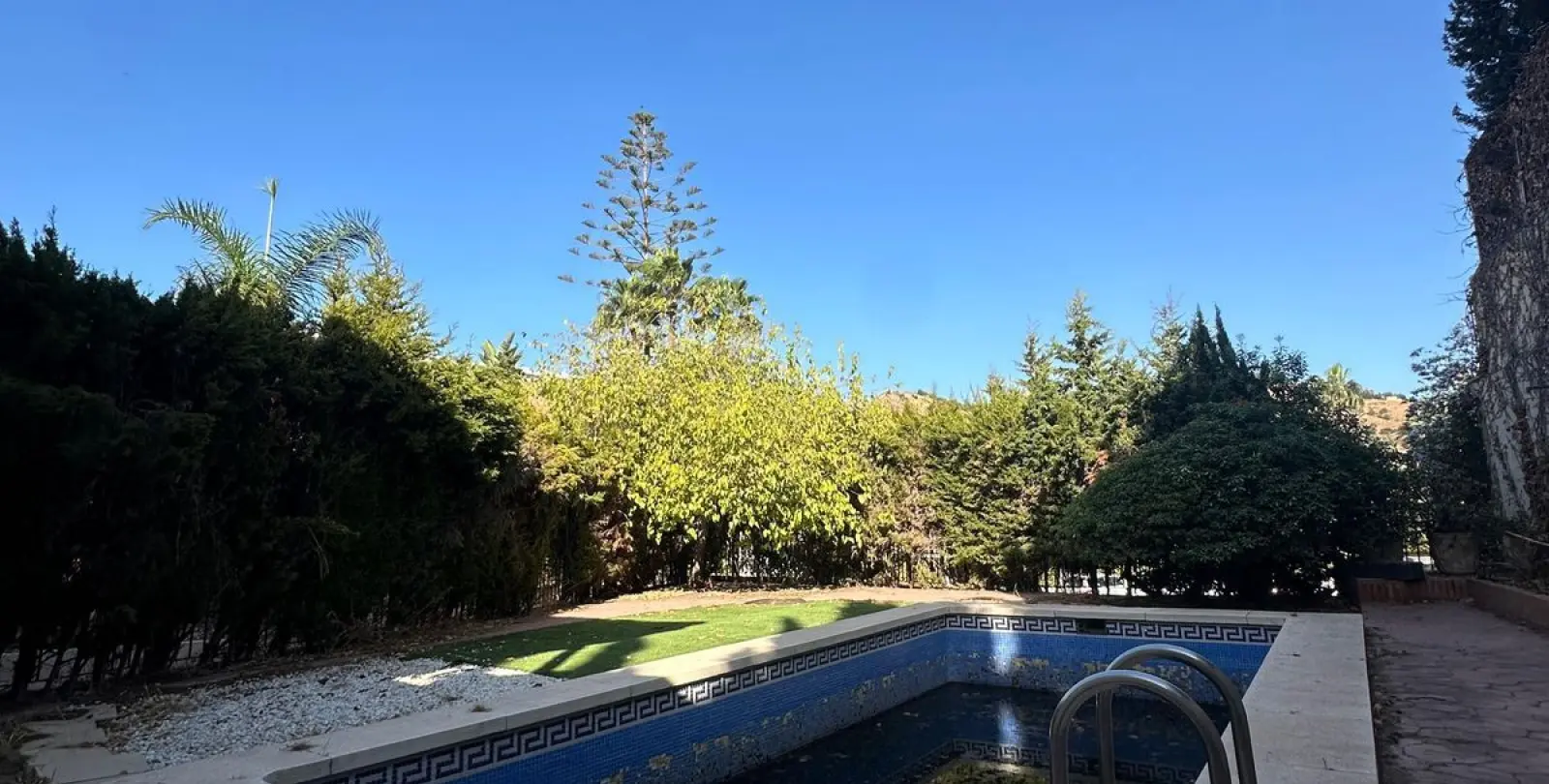 Sale of detached villa in Mayorazgo 34