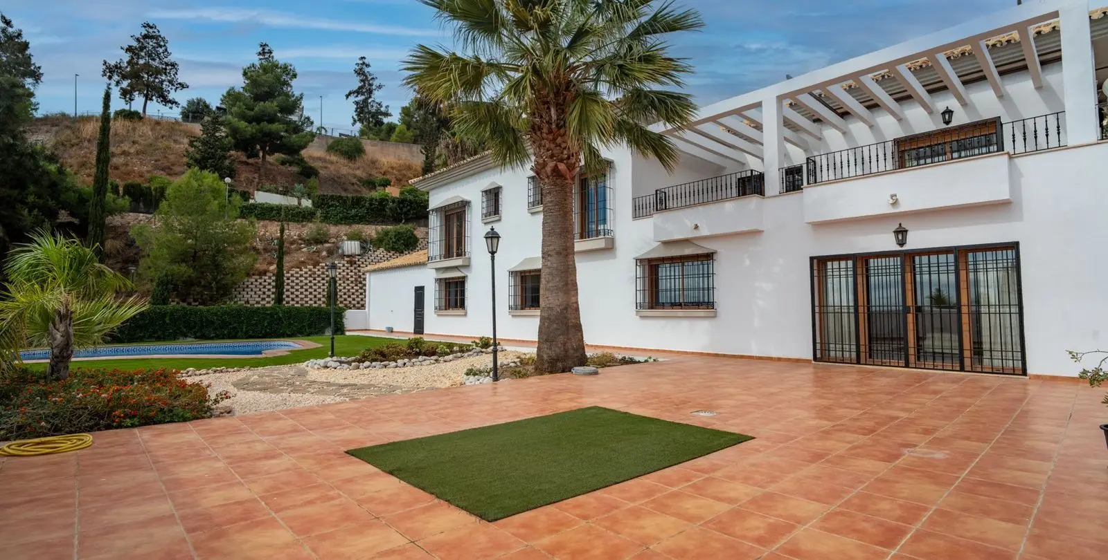 Продажа  отдельно стоящей виллы в Pinares de San Antón 8