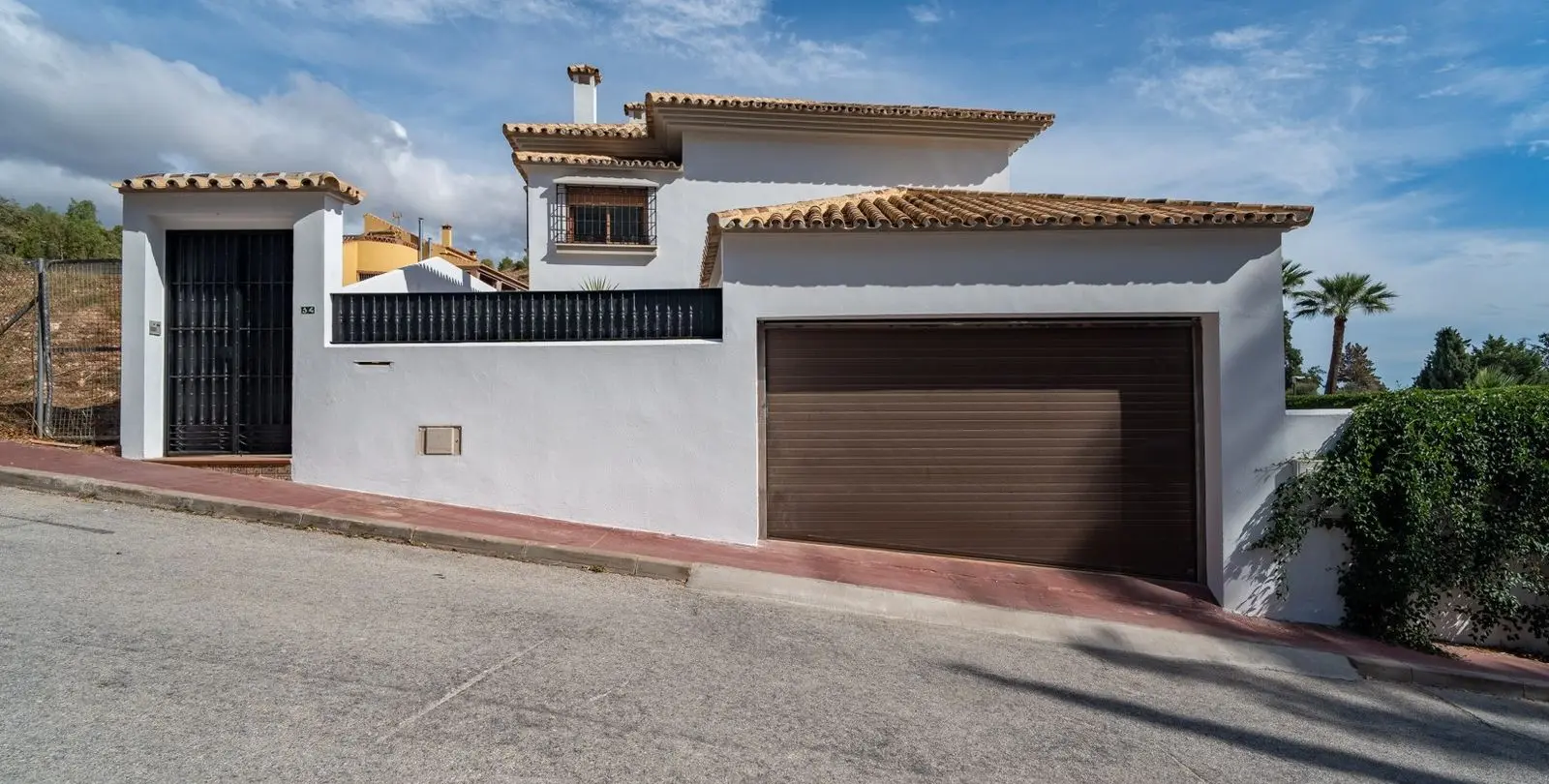 Продажа  отдельно стоящей виллы в Pinares de San Antón 43