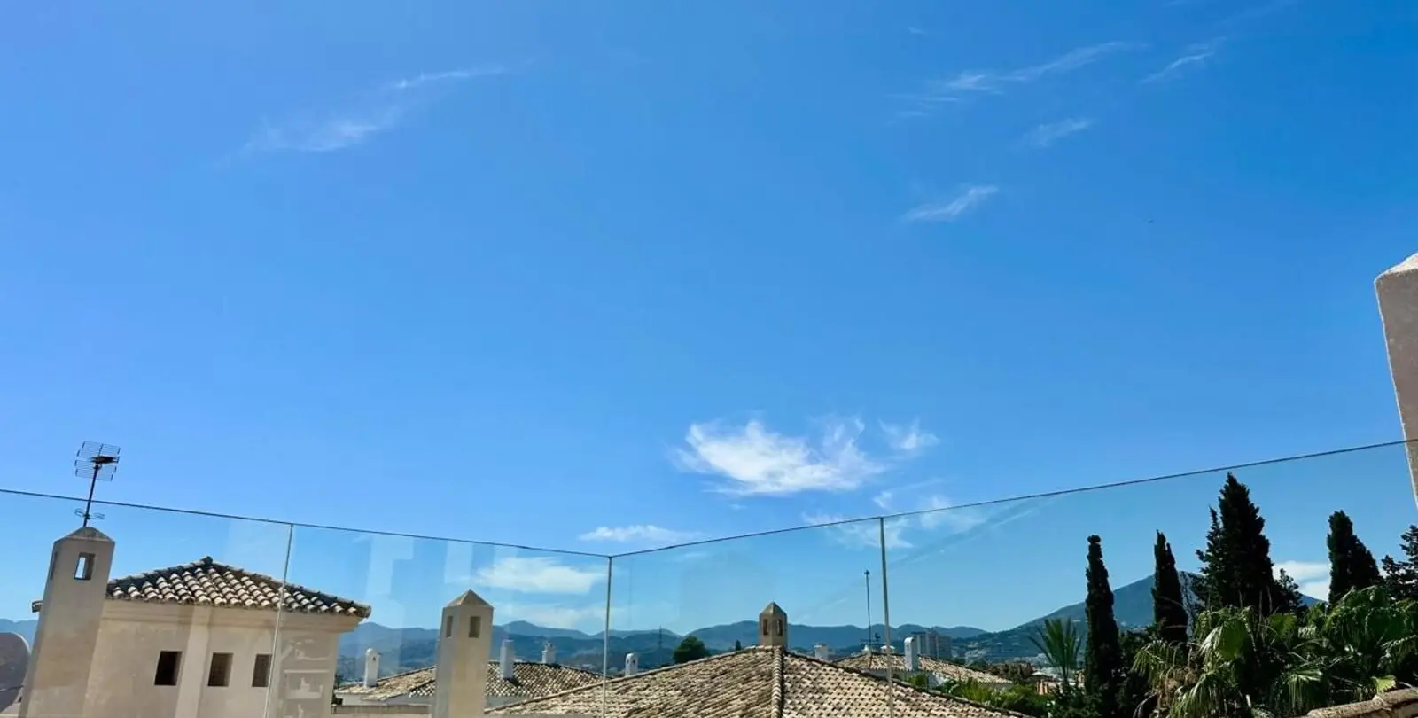 Venta de ático dúplex en Nueva Andalucía 7