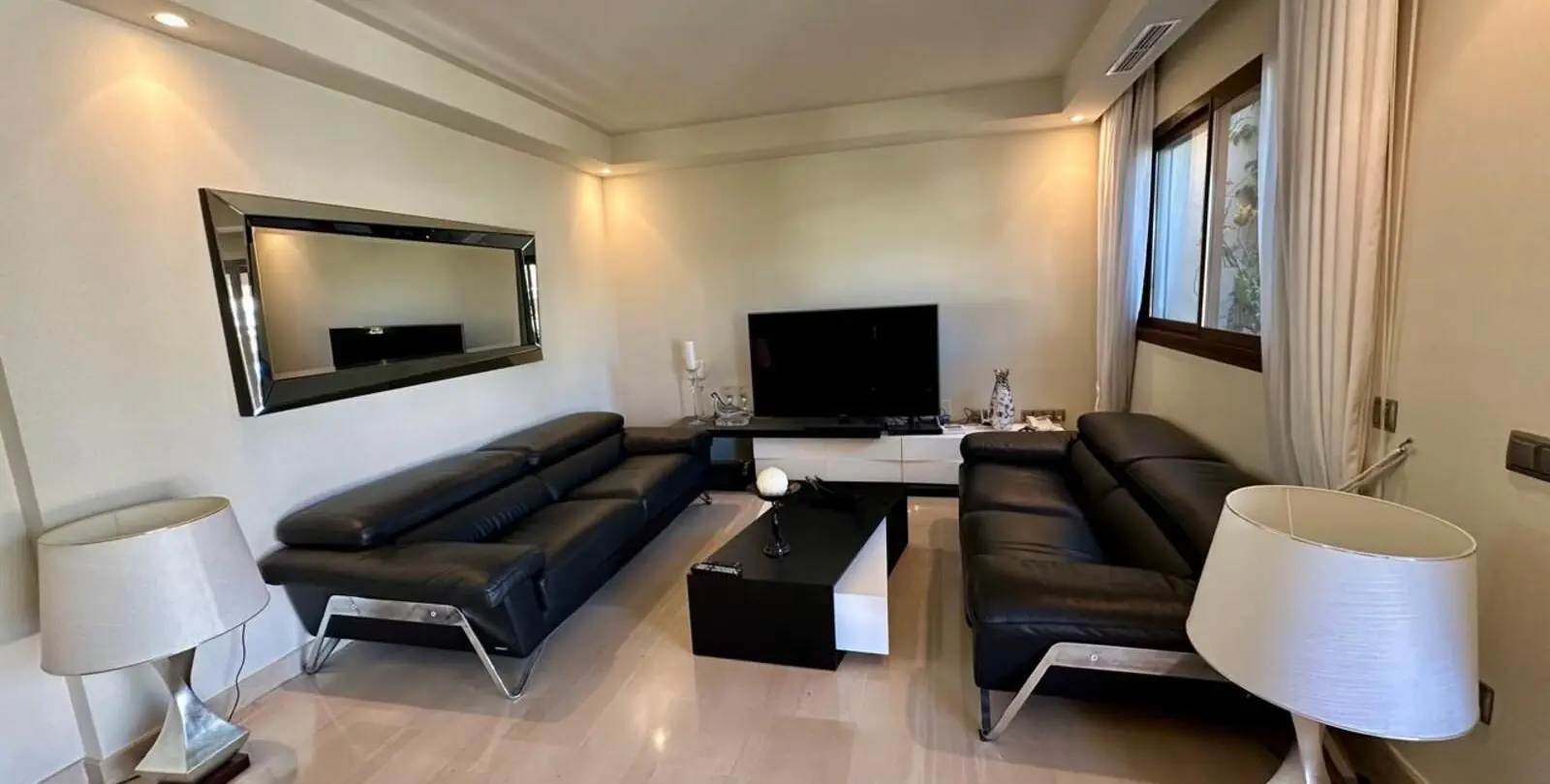 Venta de ático dúplex en Nueva Andalucía 8