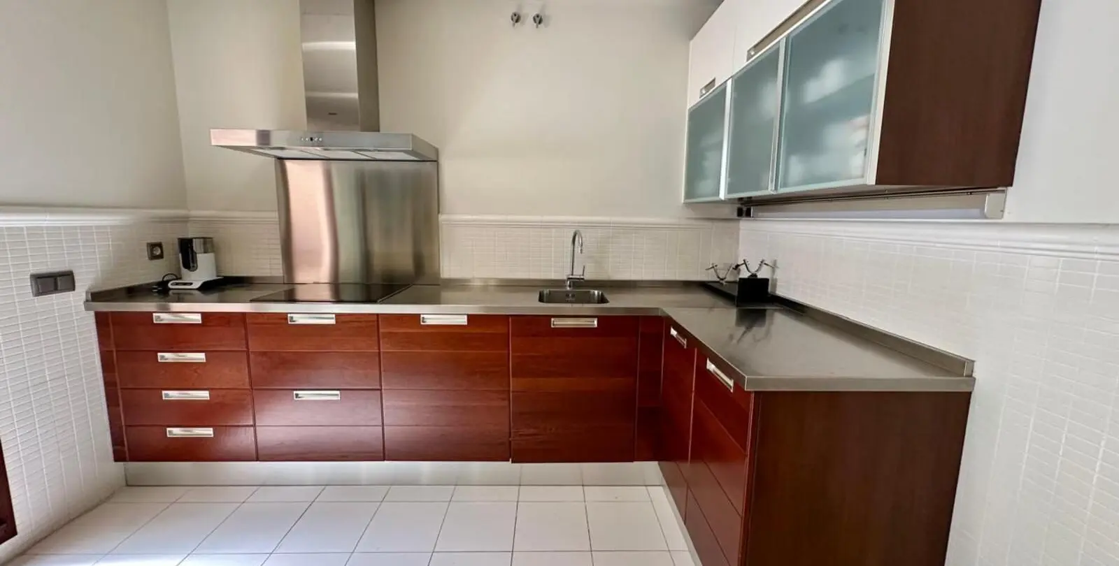 Venta de ático dúplex en Nueva Andalucía 9