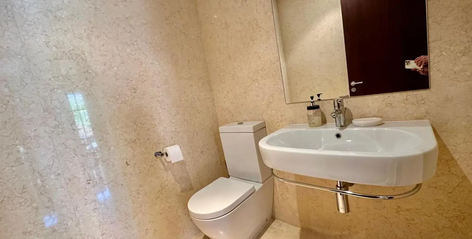 Venta de ático dúplex en Nueva Andalucía 16