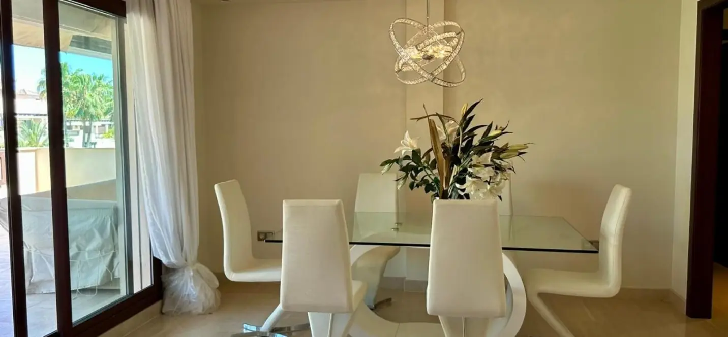 Sale of penthouse duplex in Nueva Andalucía 1