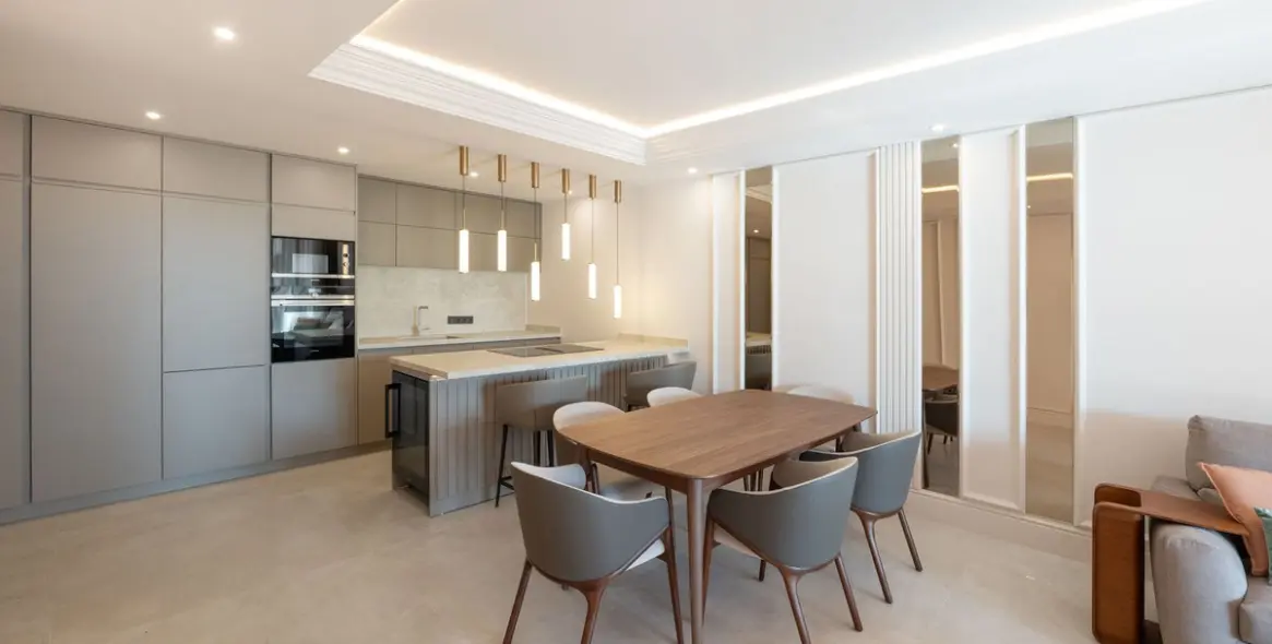 Venta de apartamento en planta baja en New Golden Mile 3