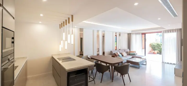 Venta de apartamento en planta baja en New Golden Mile 3