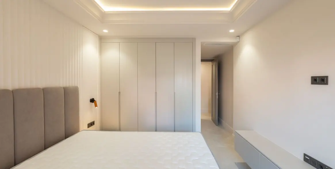 Venta de apartamento en planta baja en New Golden Mile 15