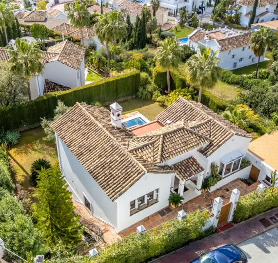 Venta de villa independiente en Istán