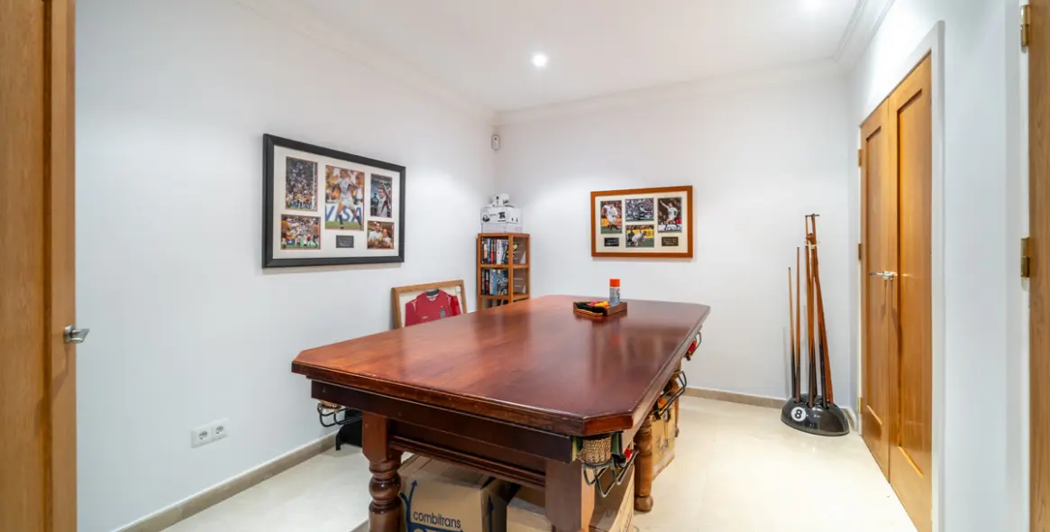 Sale of detached villa in Istán 30