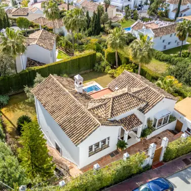 Venta de villa independiente en Istán