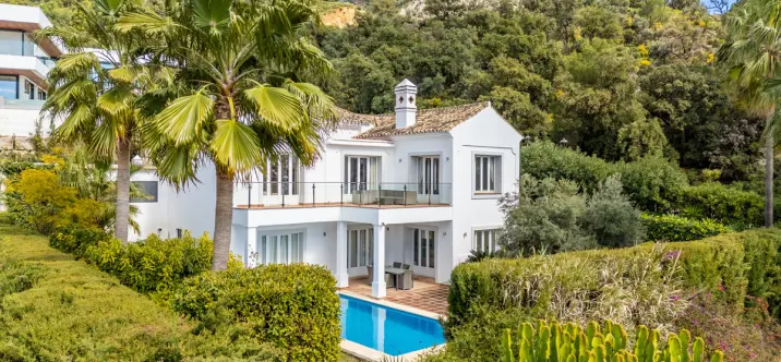 Venta de villa independiente en Istán 2