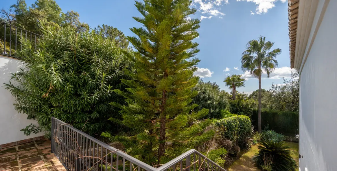 Venta de villa independiente en Istán 5