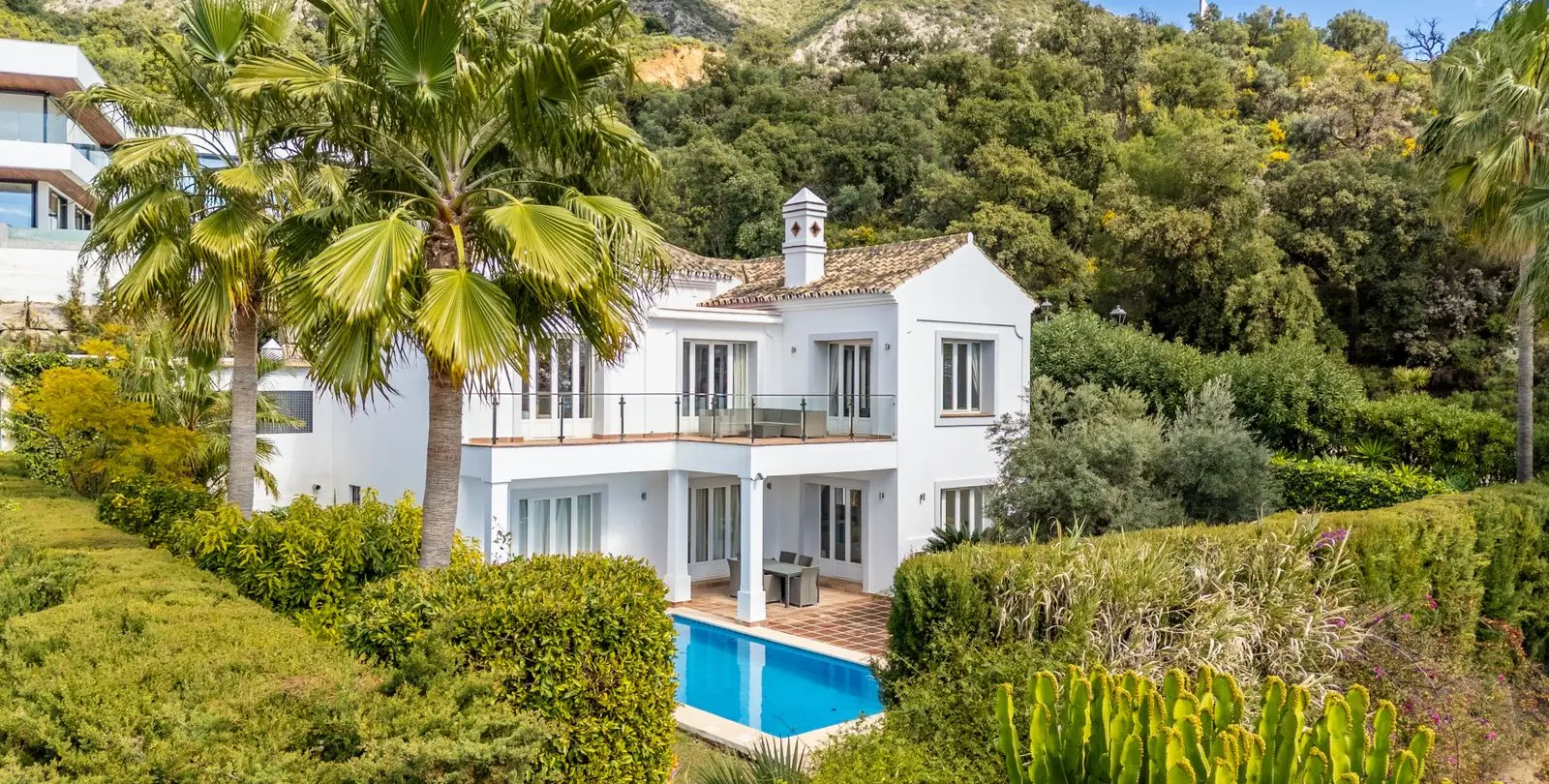 Sale of detached villa in Istán 3