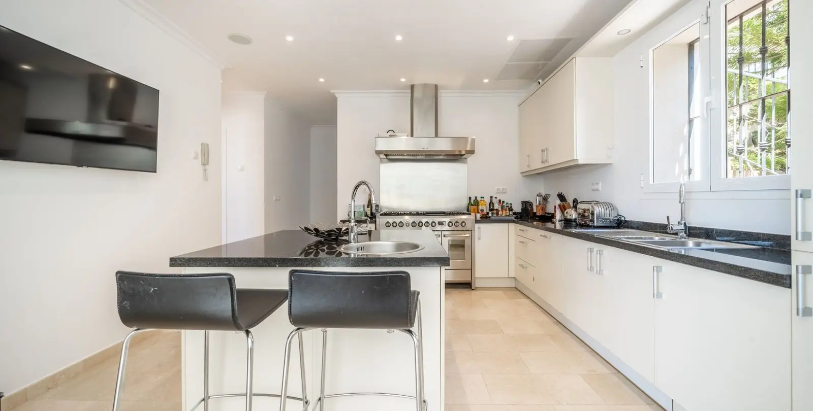 Venta de villa independiente en Istán 23