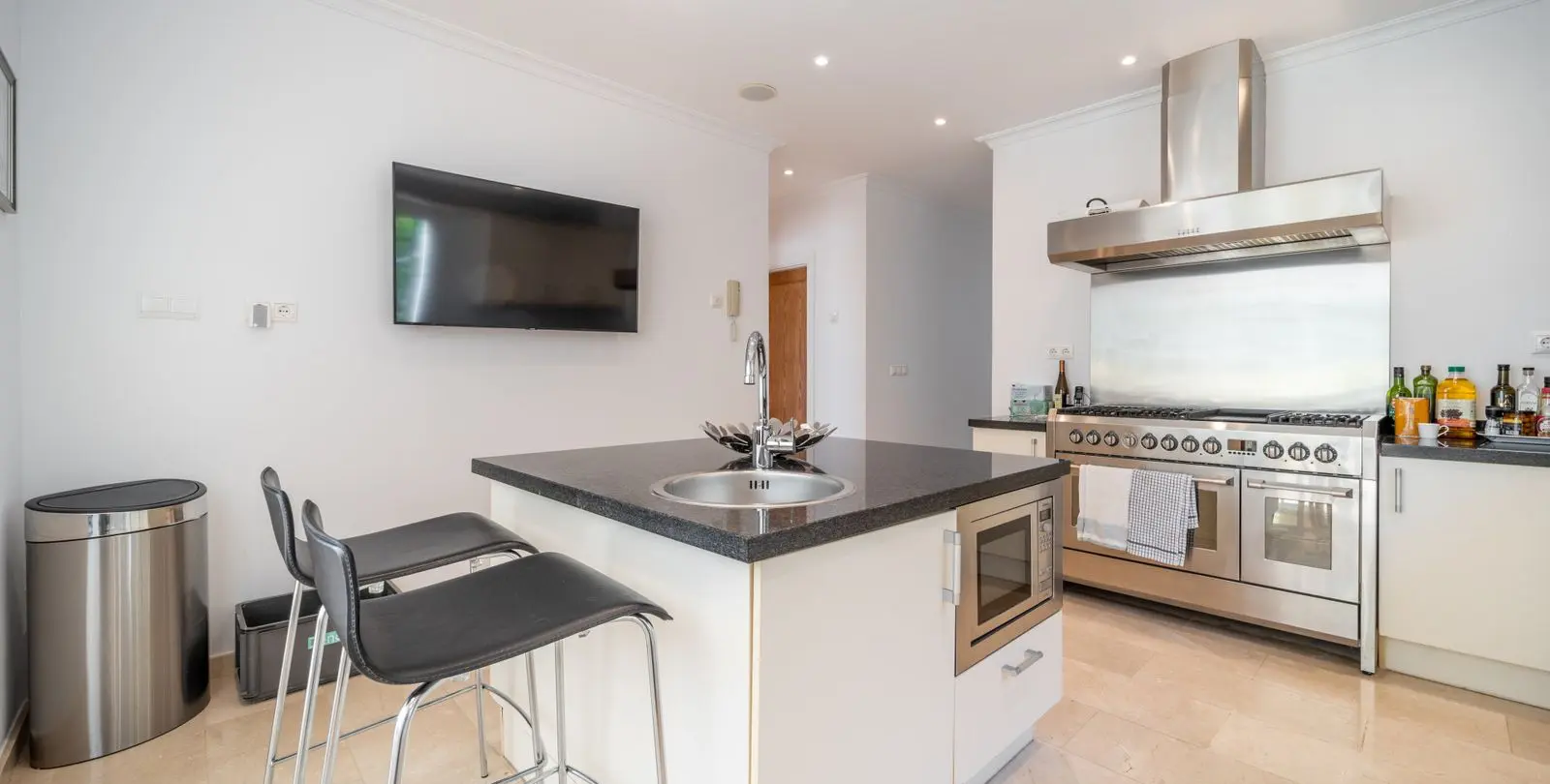 Venta de villa independiente en Istán 24