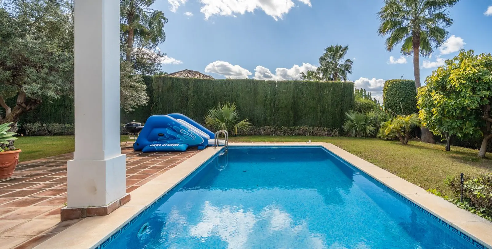 Venta de villa independiente en Istán 27