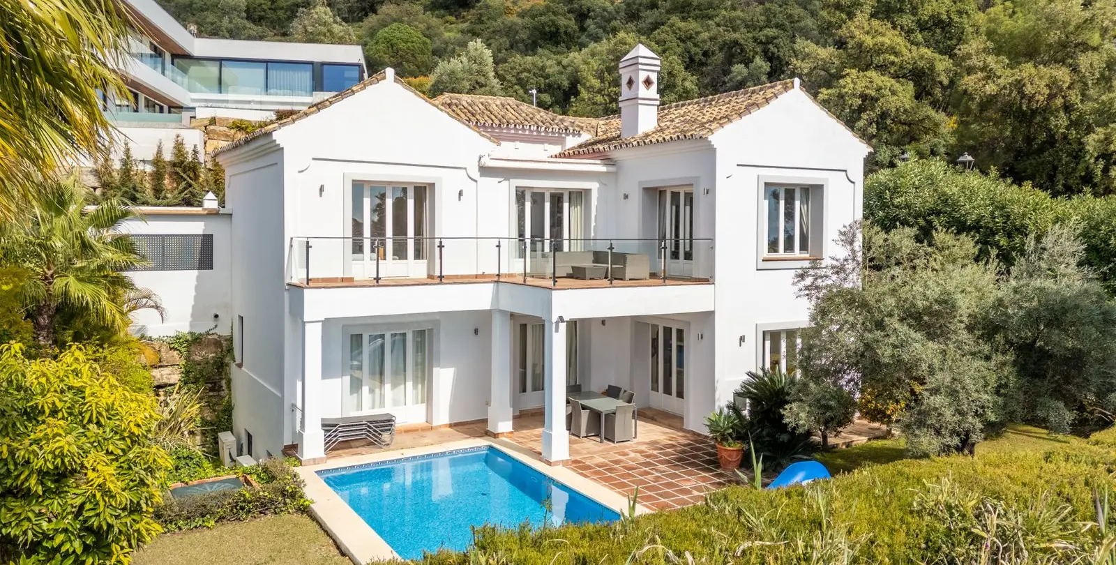 Venta de villa independiente en Istán 36