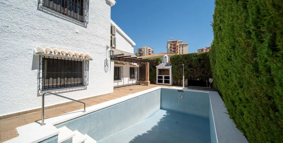 Venta de villa independiente en Fuengirola 4