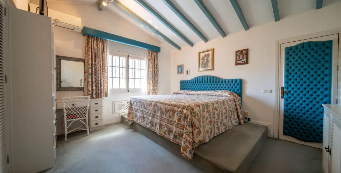 Продажа  отдельно стоящей виллы в Fuengirola 22