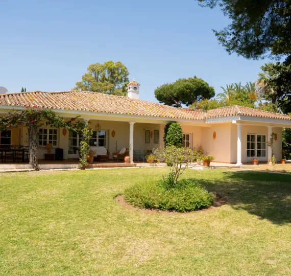 Oтдельно стоящая вилла R5195674