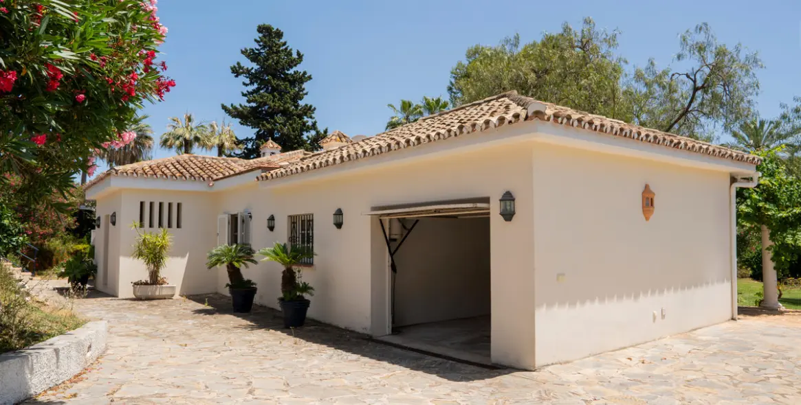 Продажа  отдельно стоящей виллы в Estepona (район El Paraiso) 12