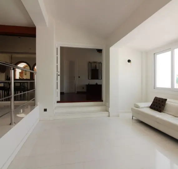 Продажа  отдельно стоящей виллы в Benalmadena