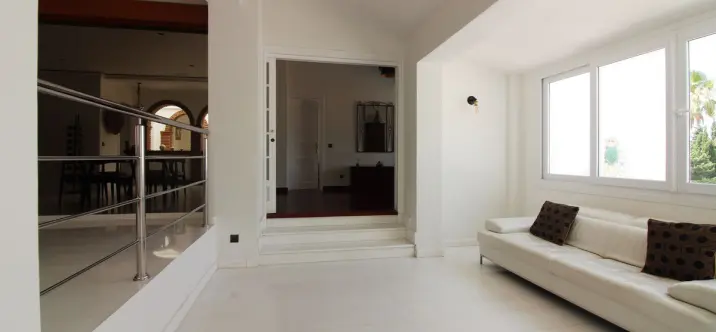 Продажа  отдельно стоящей виллы в Benalmadena 4