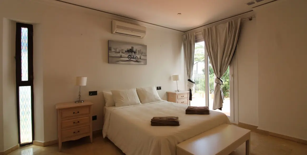 Продажа  отдельно стоящей виллы в Benalmadena 21