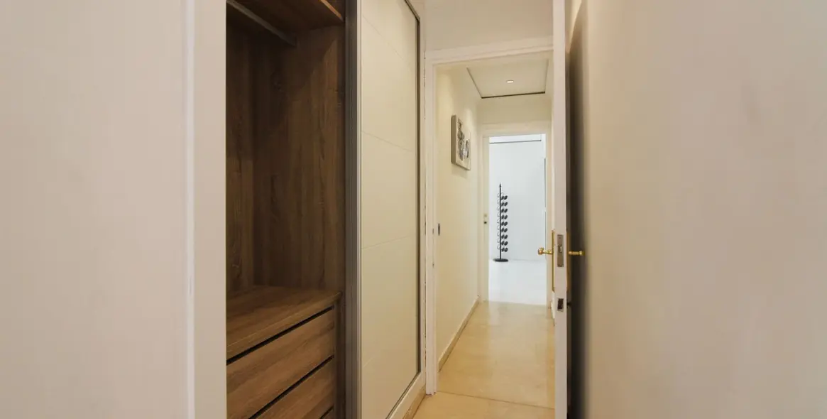 Продажа  отдельно стоящей виллы в Benalmadena 23