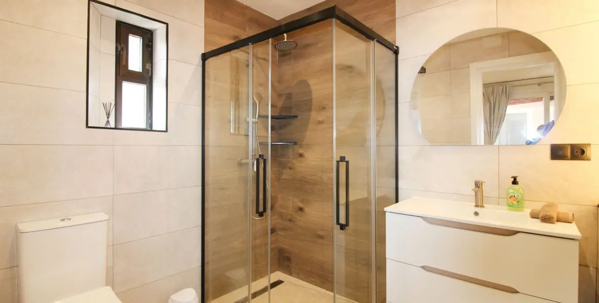 Продажа  отдельно стоящей виллы в Benalmadena 32